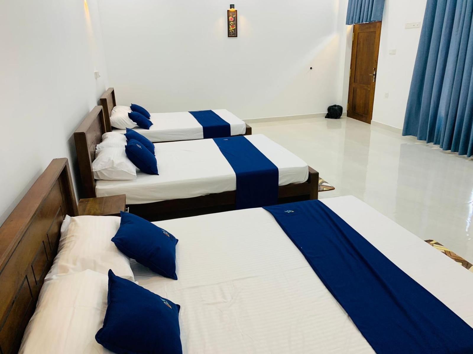 Kurulu Uyana Holiday Resort Kataragama Bagian luar foto